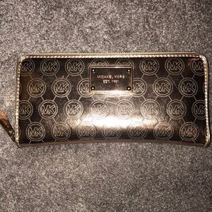 Rose gold Michael Kors continental wallet